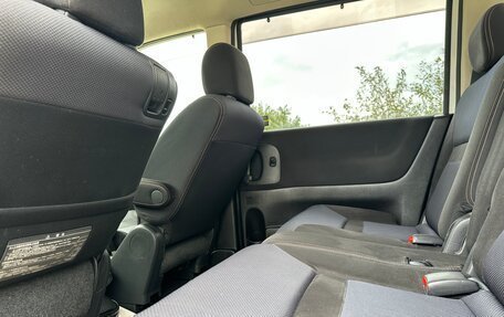 Nissan Serena III, 2010 год, 1 120 000 рублей, 27 фотография