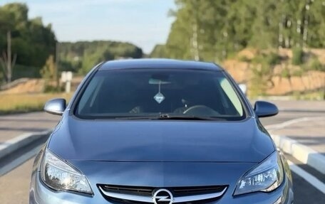 Opel Astra J, 2013 год, 630 000 рублей, 6 фотография