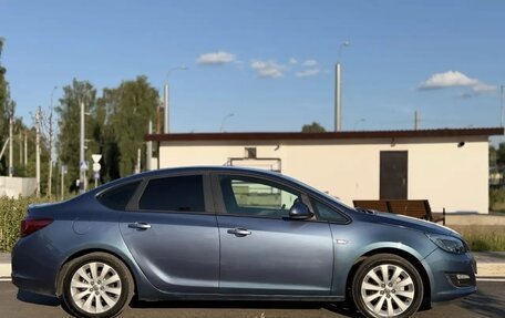 Opel Astra J, 2013 год, 630 000 рублей, 29 фотография