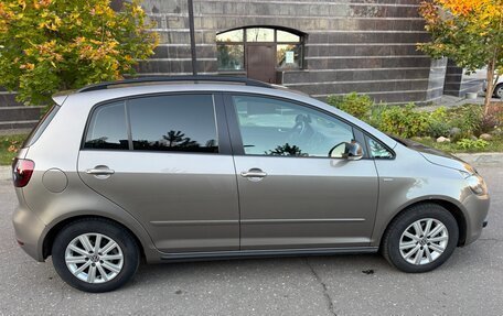 Volkswagen Golf Plus II, 2012 год, 900 000 рублей, 2 фотография