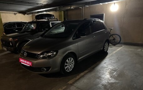 Volkswagen Golf Plus II, 2012 год, 900 000 рублей, 12 фотография