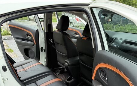 Honda Vezel, 2022 год, 2 200 000 рублей, 9 фотография