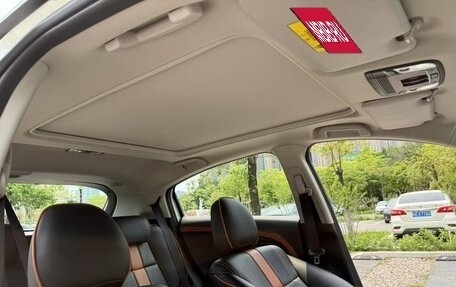 Honda Vezel, 2022 год, 2 200 000 рублей, 12 фотография