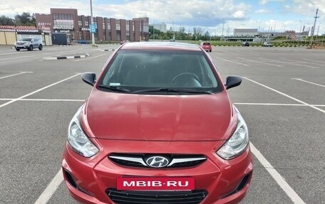 Hyundai Solaris II рестайлинг, 2011 год, 870 000 рублей, 2 фотография