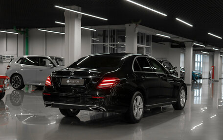 Mercedes-Benz E-Класс, 2017 год, 3 400 000 рублей, 5 фотография