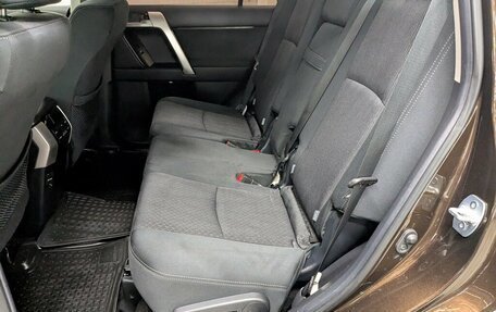 Toyota Land Cruiser Prado 150 рестайлинг 2, 2020 год, 6 170 000 рублей, 3 фотография