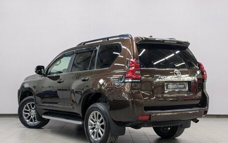 Toyota Land Cruiser Prado 150 рестайлинг 2, 2020 год, 6 170 000 рублей, 4 фотография