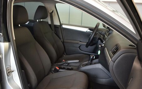 Volkswagen Jetta VI, 2012 год, 870 000 рублей, 7 фотография