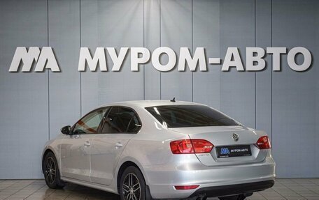 Volkswagen Jetta VI, 2012 год, 870 000 рублей, 2 фотография