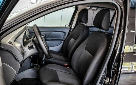Renault Logan II, 2017 год, 710 000 рублей, 8 фотография