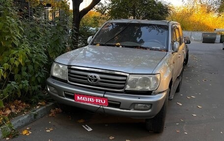 Toyota Land Cruiser 100 рестайлинг 2, 2006 год, 1 150 000 рублей, 1 фотография