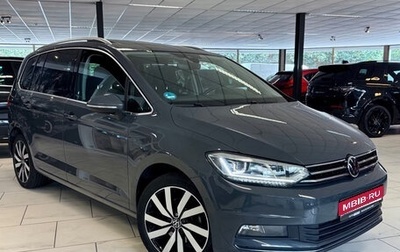 Volkswagen Touran III, 2023 год, 3 280 000 рублей, 1 фотография