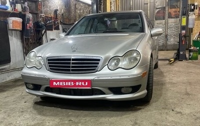 Mercedes-Benz C-Класс, 2005 год, 730 000 рублей, 1 фотография