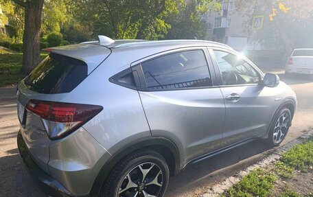 Honda Vezel, 2017 год, 1 800 000 рублей, 3 фотография