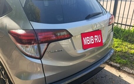Honda Vezel, 2017 год, 1 800 000 рублей, 5 фотография