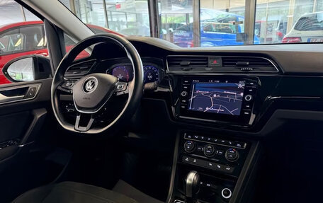 Volkswagen Touran III, 2023 год, 3 280 000 рублей, 21 фотография