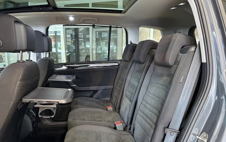 Volkswagen Touran III, 2023 год, 3 280 000 рублей, 28 фотография