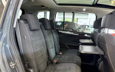 Volkswagen Touran III, 2023 год, 3 280 000 рублей, 29 фотография