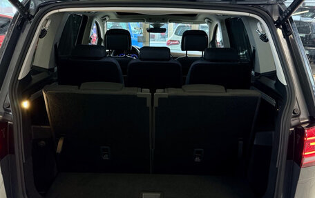 Volkswagen Touran III, 2023 год, 3 280 000 рублей, 33 фотография