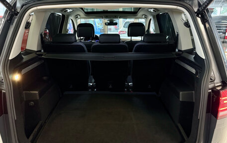 Volkswagen Touran III, 2023 год, 3 280 000 рублей, 34 фотография