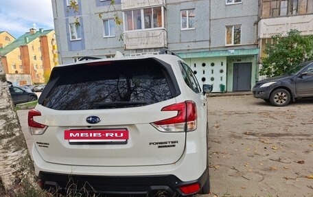 Subaru Forester, 2018 год, 3 250 000 рублей, 4 фотография