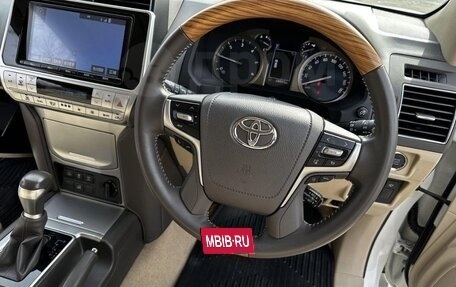 Toyota Land Cruiser Prado 150 рестайлинг 2, 2018 год, 5 800 000 рублей, 4 фотография