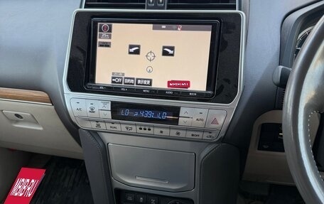 Toyota Land Cruiser Prado 150 рестайлинг 2, 2018 год, 5 800 000 рублей, 12 фотография