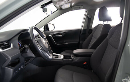 Toyota RAV4, 2019 год, 3 099 000 рублей, 11 фотография