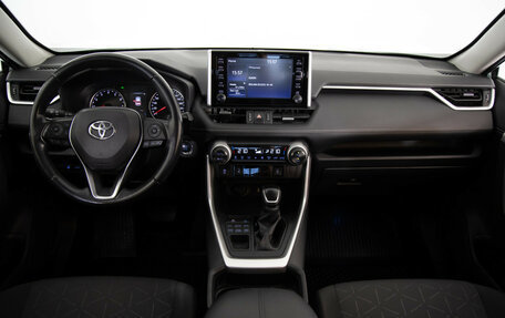 Toyota RAV4, 2019 год, 3 099 000 рублей, 9 фотография