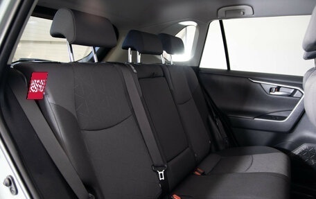 Toyota RAV4, 2019 год, 3 099 000 рублей, 14 фотография
