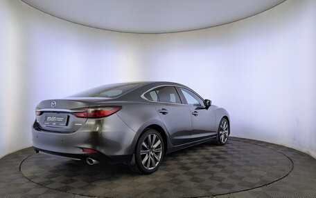 Mazda 6, 2019 год, 2 100 000 рублей, 5 фотография
