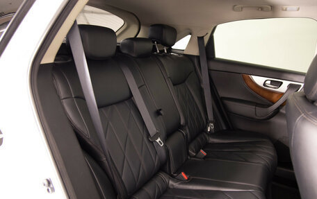Infiniti QX70, 2013 год, 1 999 000 рублей, 12 фотография