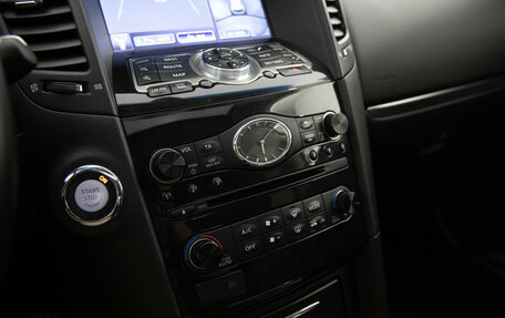 Infiniti QX70, 2013 год, 1 999 000 рублей, 16 фотография