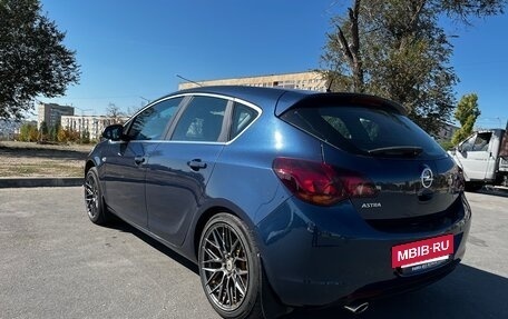 Opel Astra J, 2012 год, 940 000 рублей, 3 фотография