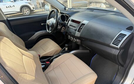 Mitsubishi Outlander III рестайлинг 3, 2008 год, 749 000 рублей, 6 фотография