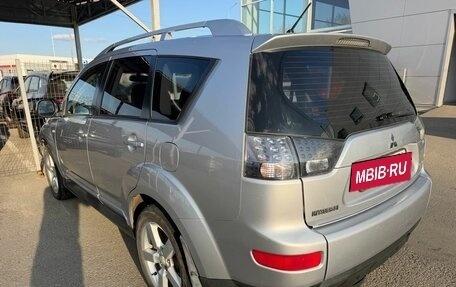 Mitsubishi Outlander III рестайлинг 3, 2008 год, 749 000 рублей, 3 фотография