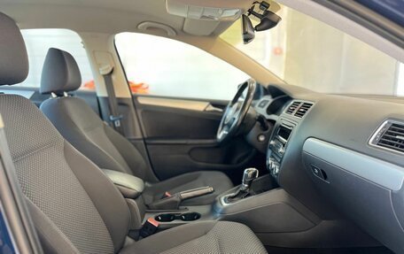 Volkswagen Jetta VI, 2013 год, 1 099 000 рублей, 19 фотография