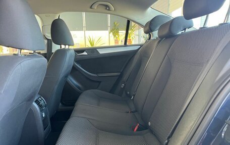 Volkswagen Jetta VI, 2013 год, 1 099 000 рублей, 22 фотография