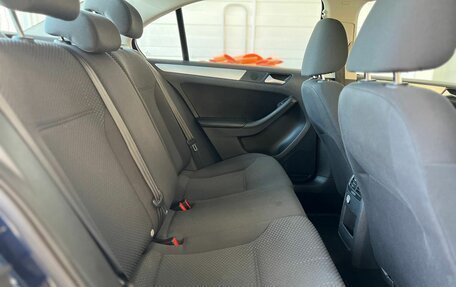Volkswagen Jetta VI, 2013 год, 1 099 000 рублей, 23 фотография
