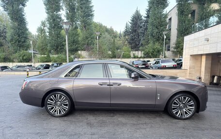 Rolls-Royce Ghost Series II рестайлинг, 2023 год, 37 000 000 рублей, 4 фотография