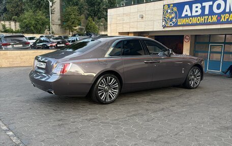 Rolls-Royce Ghost Series II рестайлинг, 2023 год, 37 000 000 рублей, 11 фотография