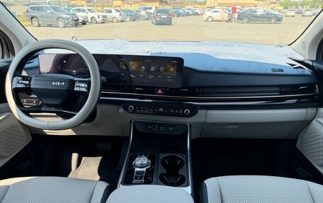 KIA Carnival, 2025 год, 5 590 000 рублей, 32 фотография