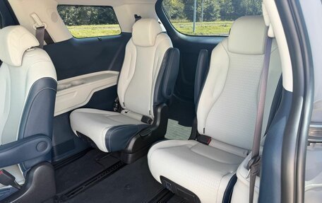 KIA Carnival, 2025 год, 5 590 000 рублей, 35 фотография