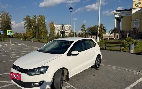 Volkswagen Polo VI (EU Market), 2012 год, 850 000 рублей, 2 фотография