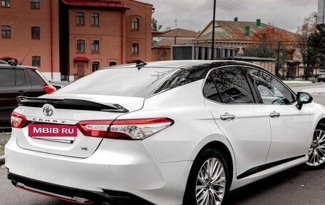 Toyota Camry, 2019 год, 2 700 000 рублей, 6 фотография