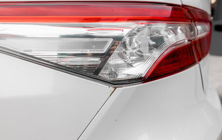 Toyota Camry, 2019 год, 2 700 000 рублей, 11 фотография
