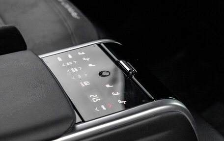 Toyota Camry, 2019 год, 2 700 000 рублей, 17 фотография