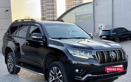 Toyota Land Cruiser Prado 150 рестайлинг 2, 2021 год, 6 900 000 рублей, 2 фотография
