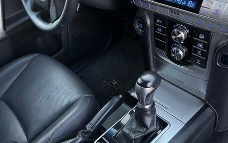Toyota Land Cruiser Prado 150 рестайлинг 2, 2021 год, 6 900 000 рублей, 12 фотография