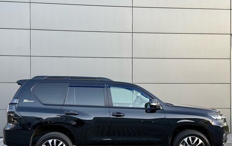 Toyota Land Cruiser Prado 150 рестайлинг 2, 2021 год, 6 900 000 рублей, 29 фотография